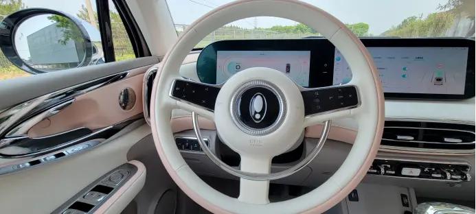 欧拉芭蕾猫2023款500Km尊贵版,欧拉芭蕾猫2022和2023款的区别