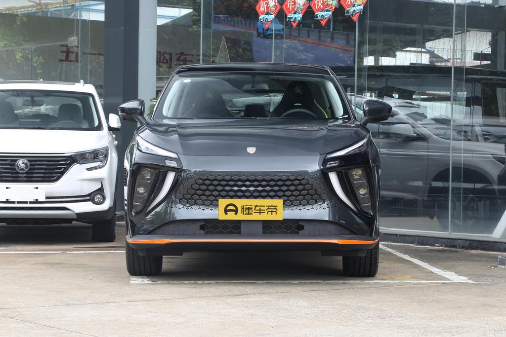 纯电动紧凑型suv30万预算,全新车风行雷霆suv超大空间