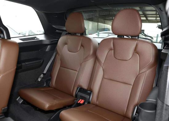 纯电suv和燃油suv走烂路谁更强,纯电suv和纯电轿车哪个好