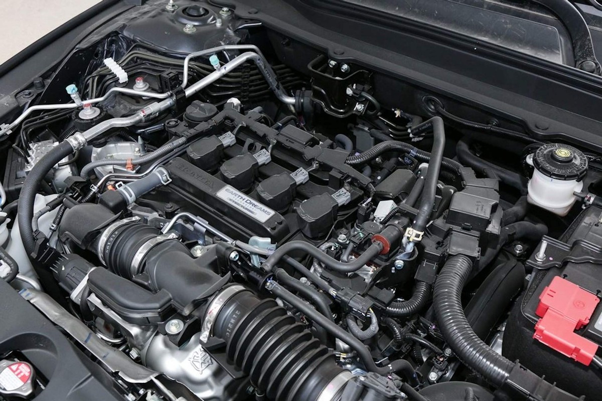 本田雅阁1.5t发动机技术解析,雅阁1.5t对比君威1.5t油耗