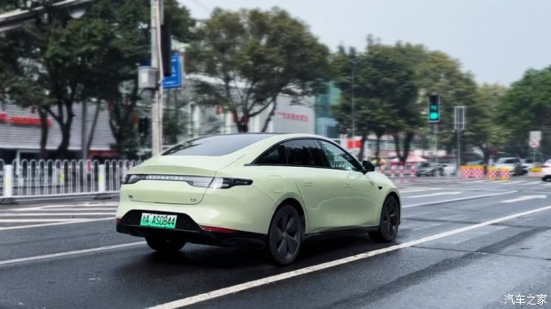 试驾零跑c01增程版,暴力试驾零跑c01四驱性能版