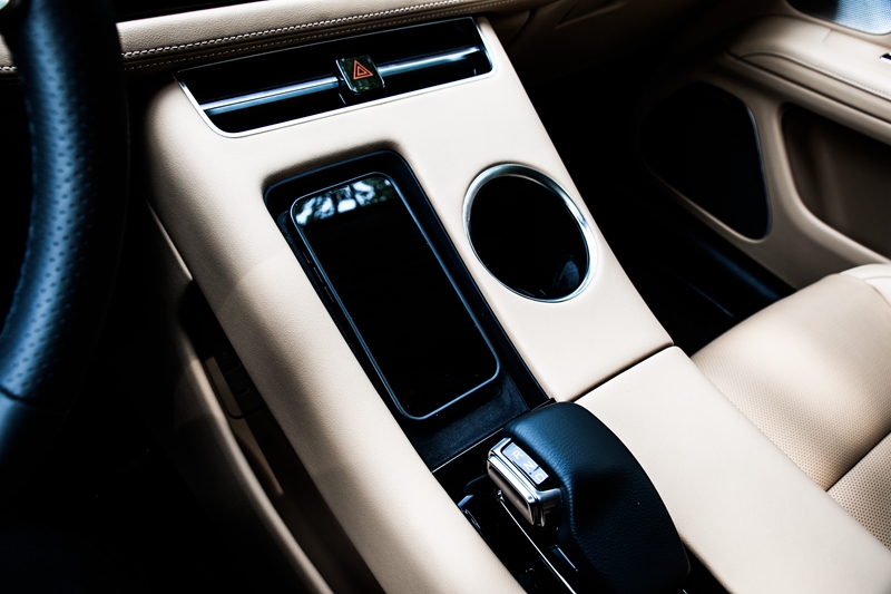 试驾问界m5智驾版销量,试驾问界M5