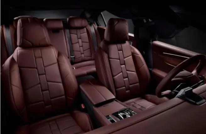 堪称“垫底”的豪华品牌，手握三款新车，DS到底还有没有活路？