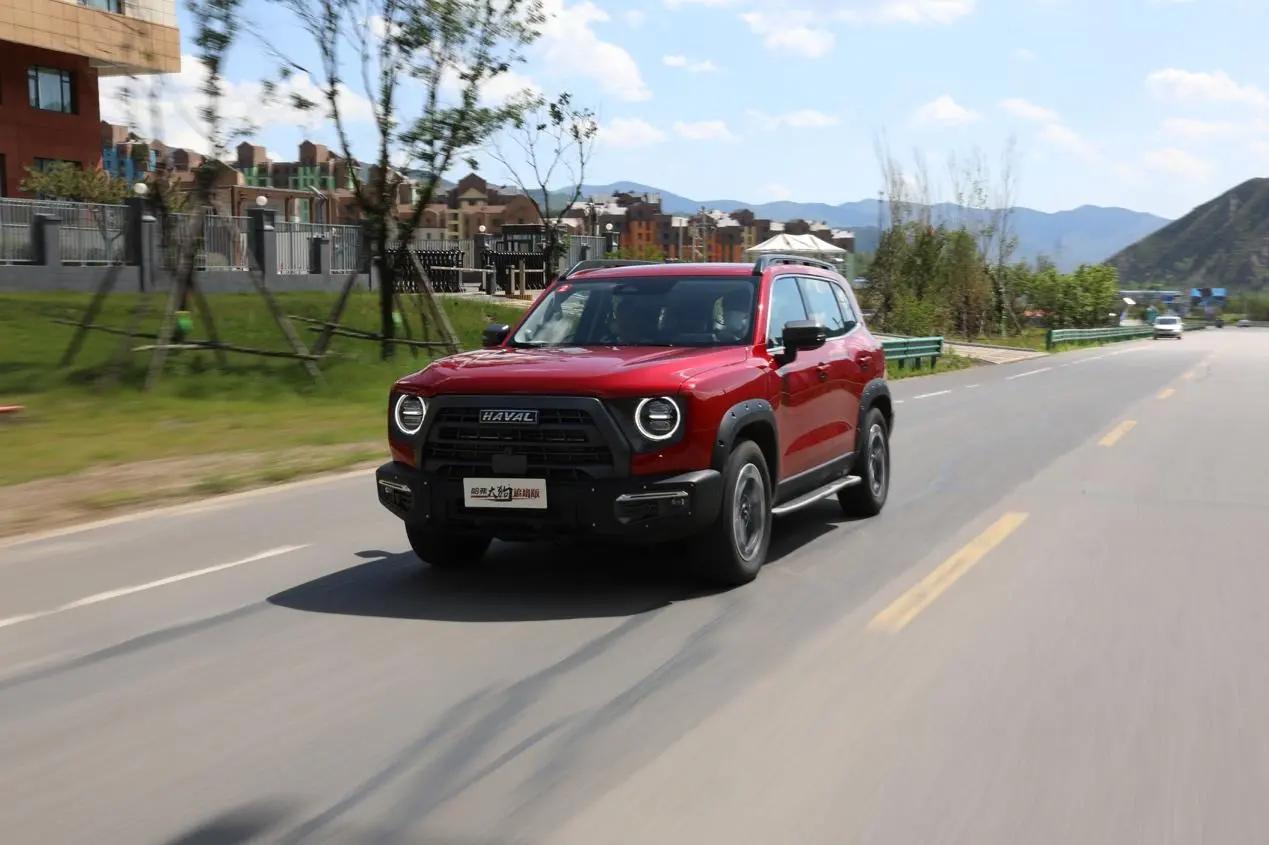 哈弗大狗追猎版野性设计十足耐看,尽情释放野性试驾哈弗大狗追猎版