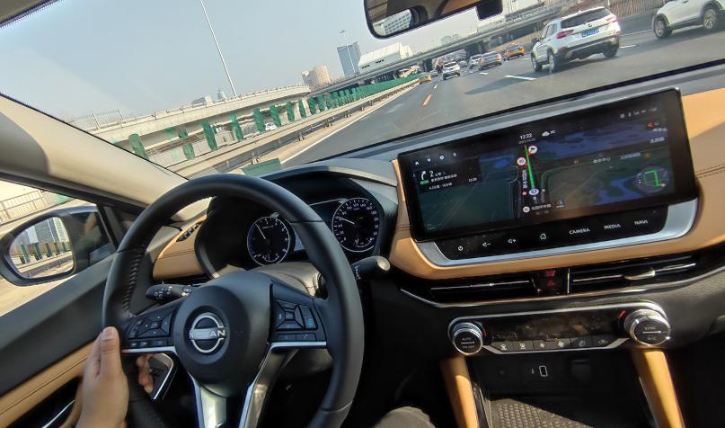 轩逸e-power超智联和比亚迪实测,一炮而红试驾东风日产e-power轩逸