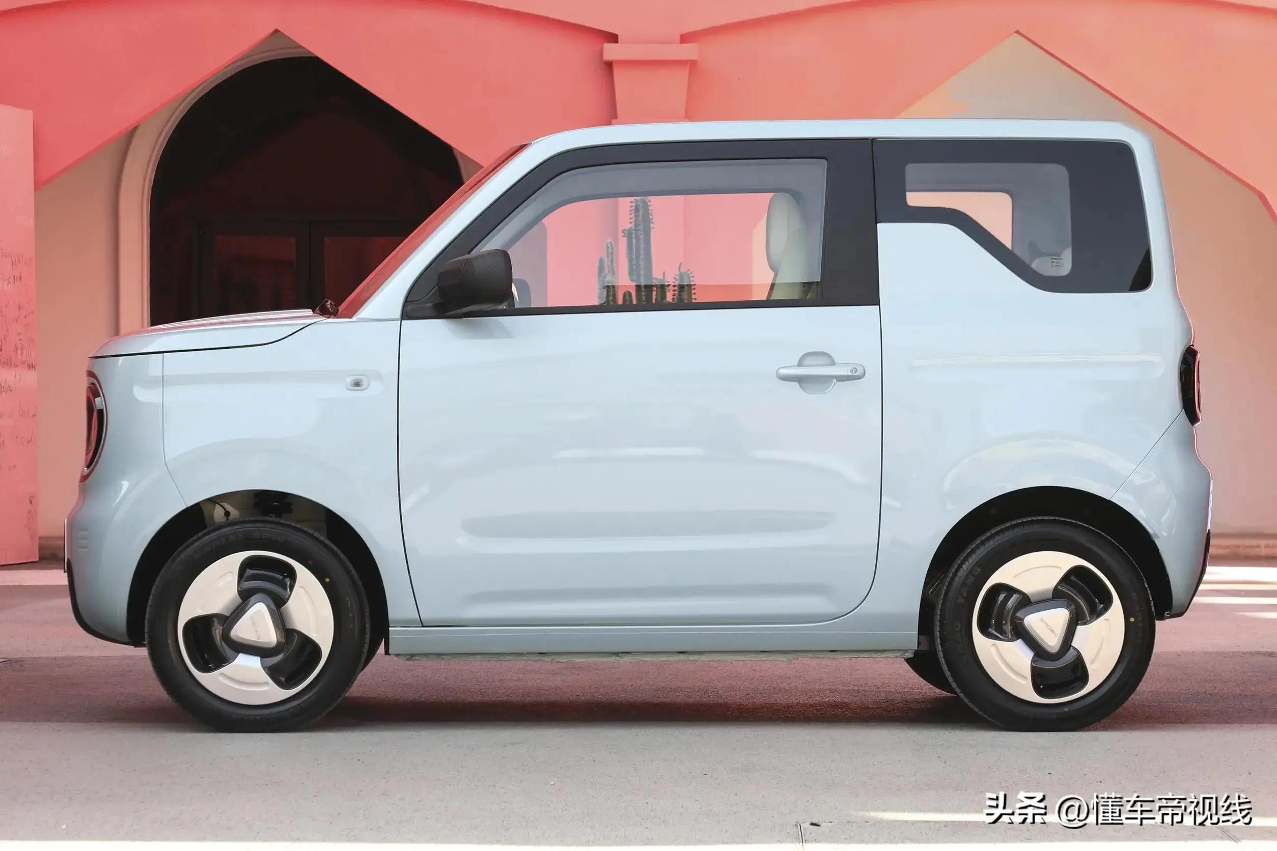 吉利熊猫和五菱mini,吉利熊猫mini电动车价格