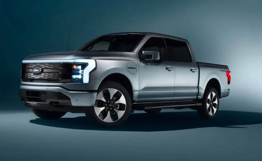 百车全说丨福特要击败特斯拉？宝马X5预售Z4停产？粉丝买车被怼