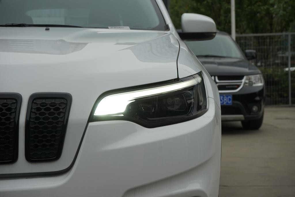 jeep自由光2.0t四驱探享版测试,jeep自由光2.0t发动机