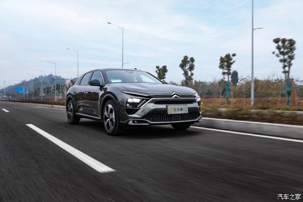 法系车凡尔赛的优缺点,凡尔赛到底属于什么车型