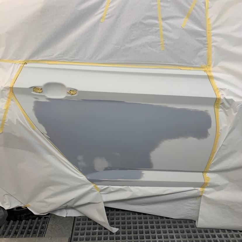 速腾剐蹭马路牙子修复,速腾漆面被擦碰修复