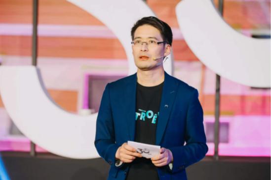 坚持以顾客为中心下一句,坚持以客户为中心