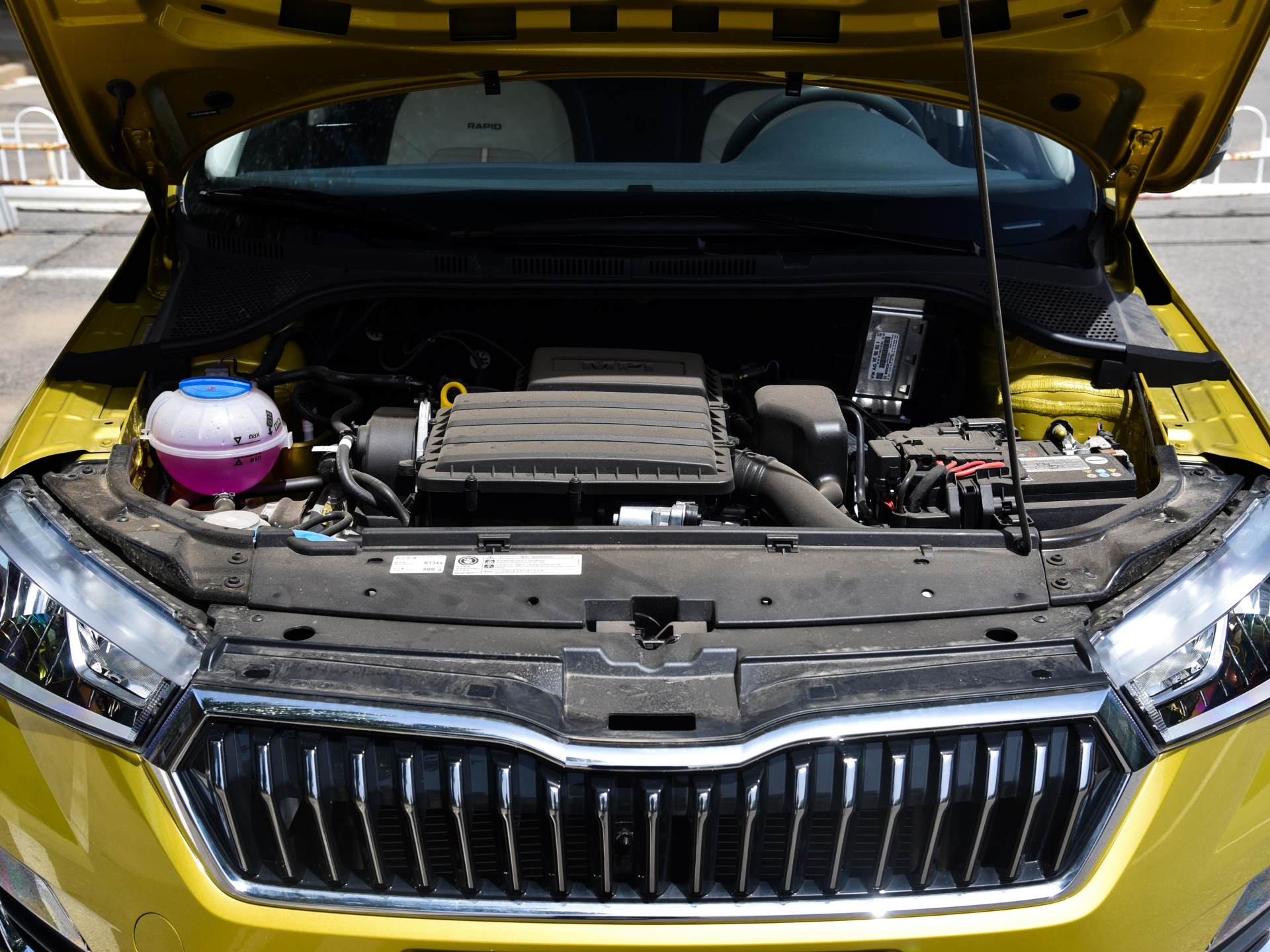 价格便宜车身小的轿车,价格低空间大平民车