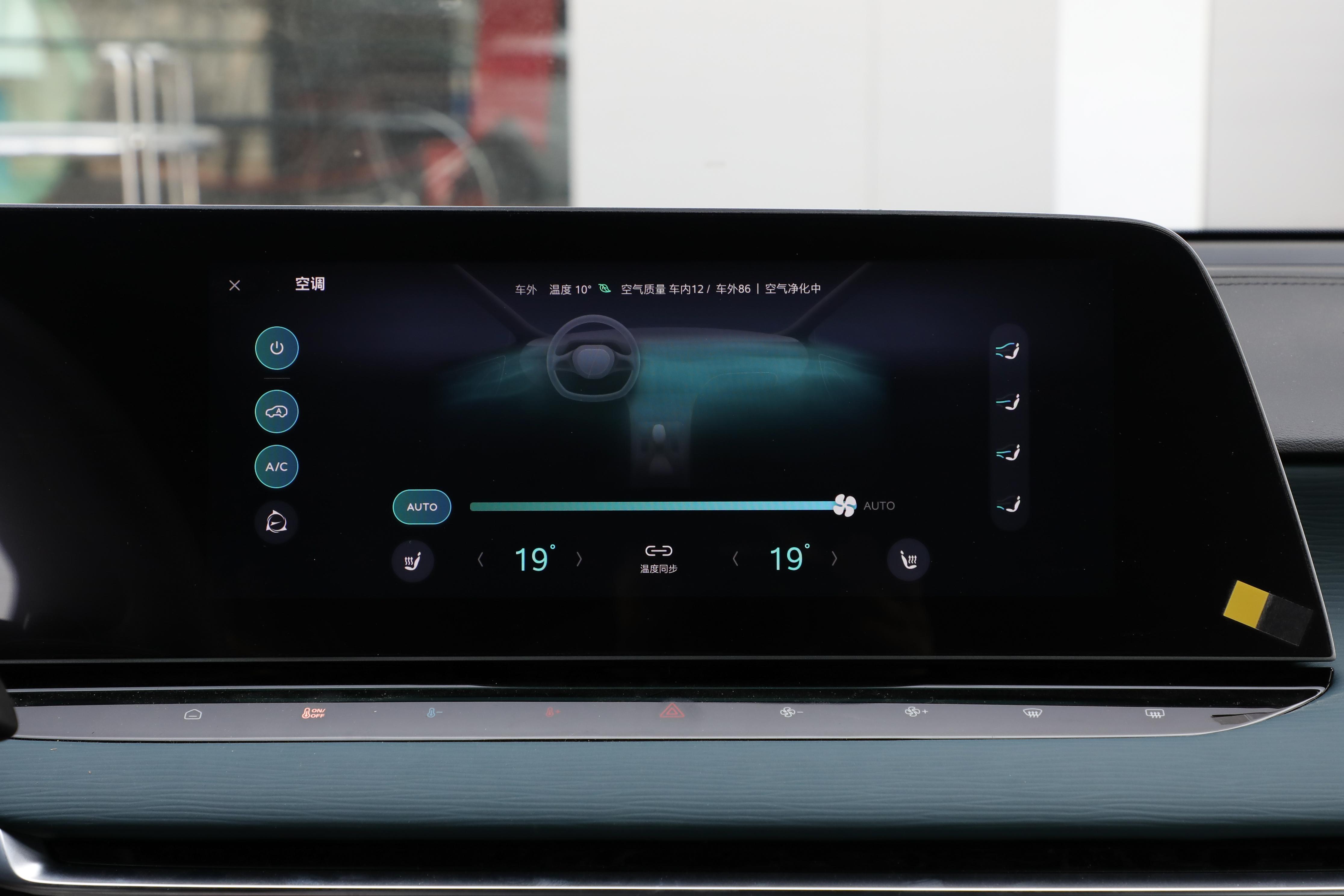 15万左右掀背式轿车有哪些,车子是买朗逸好还是奔腾b70好