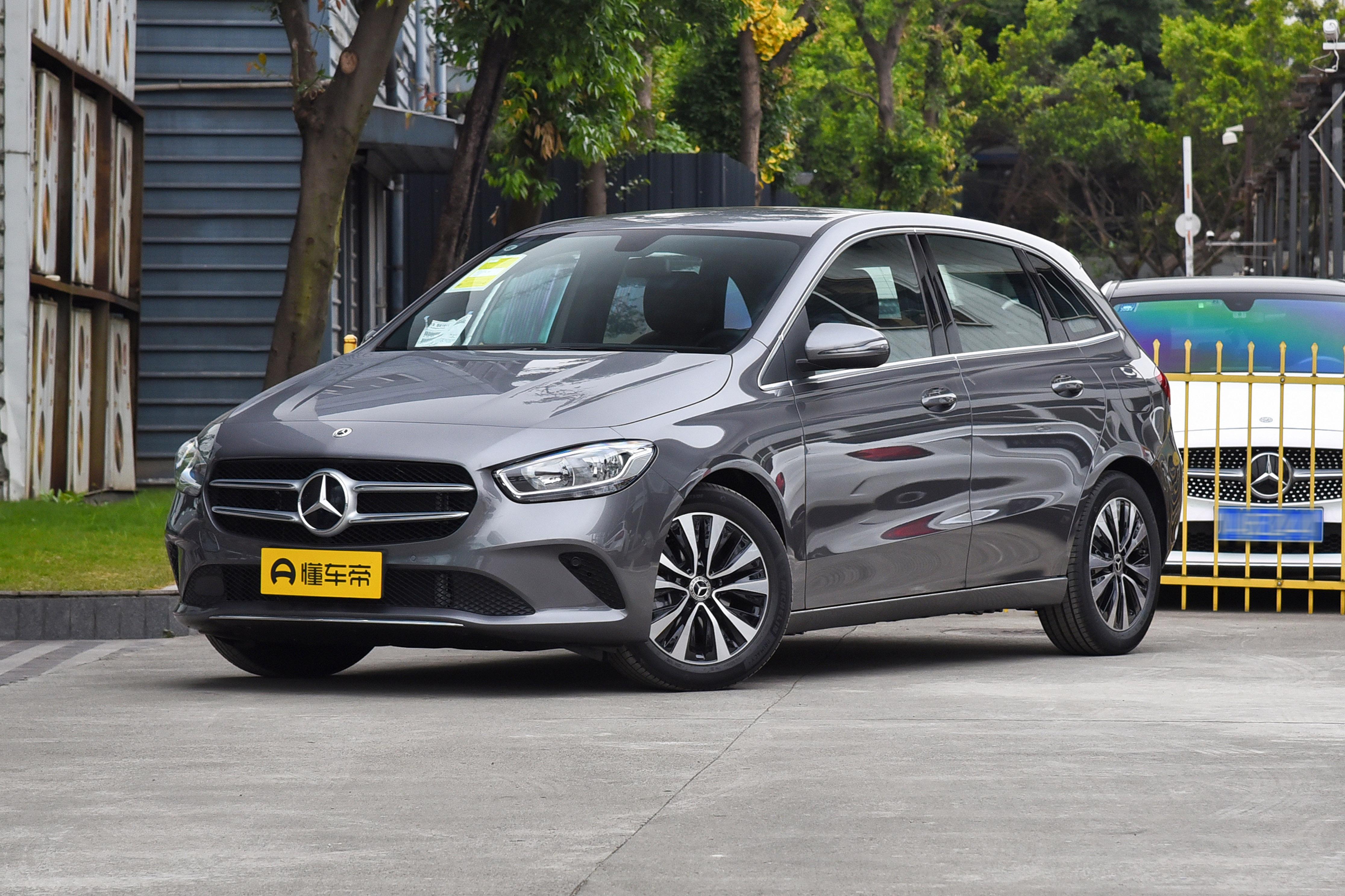 奔驰b级评测二手,奔驰B级评测