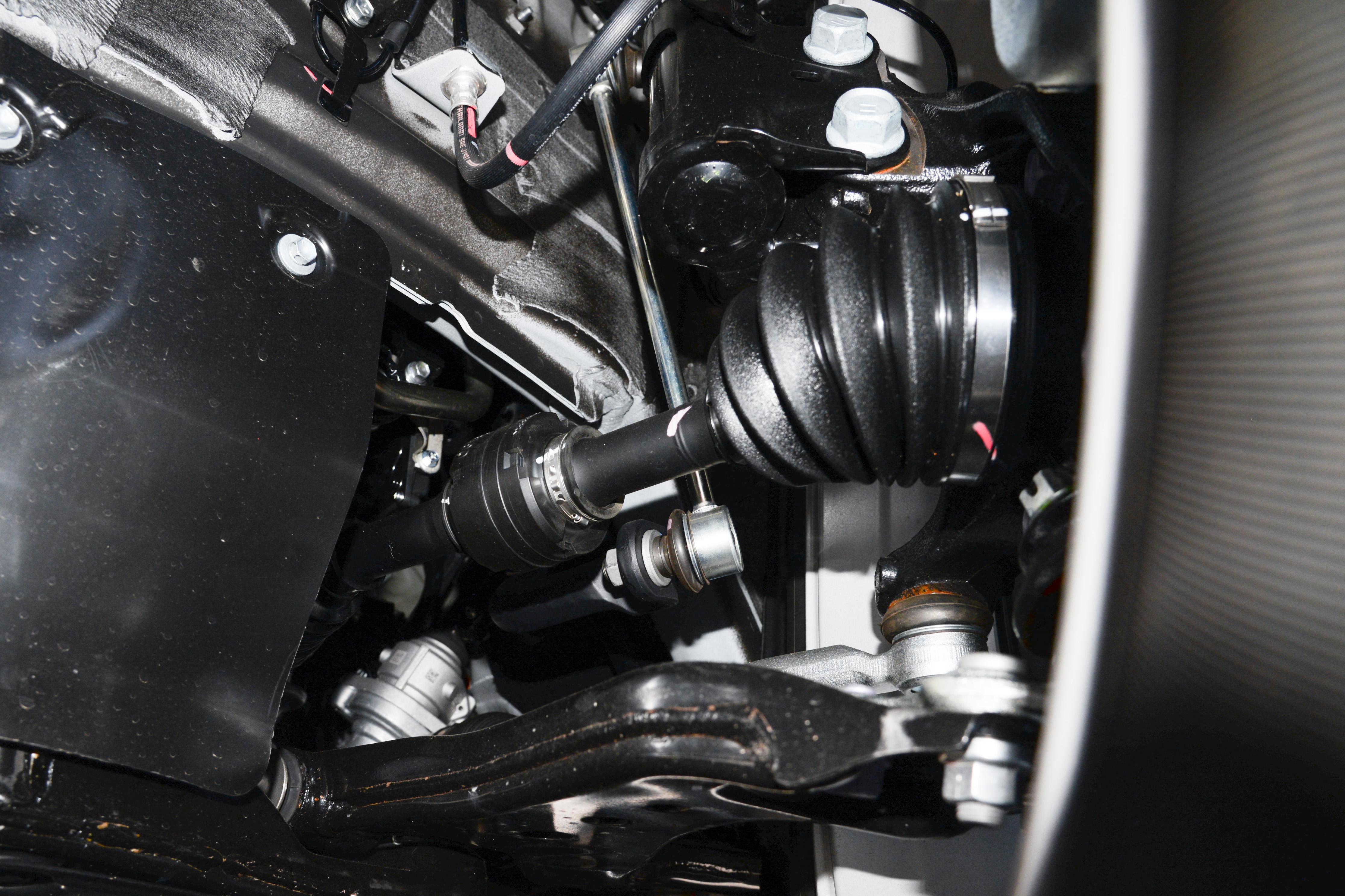 试驾丰田凯美瑞2.0混动油耗,丰田凯美瑞测评2021发动机2.5混动