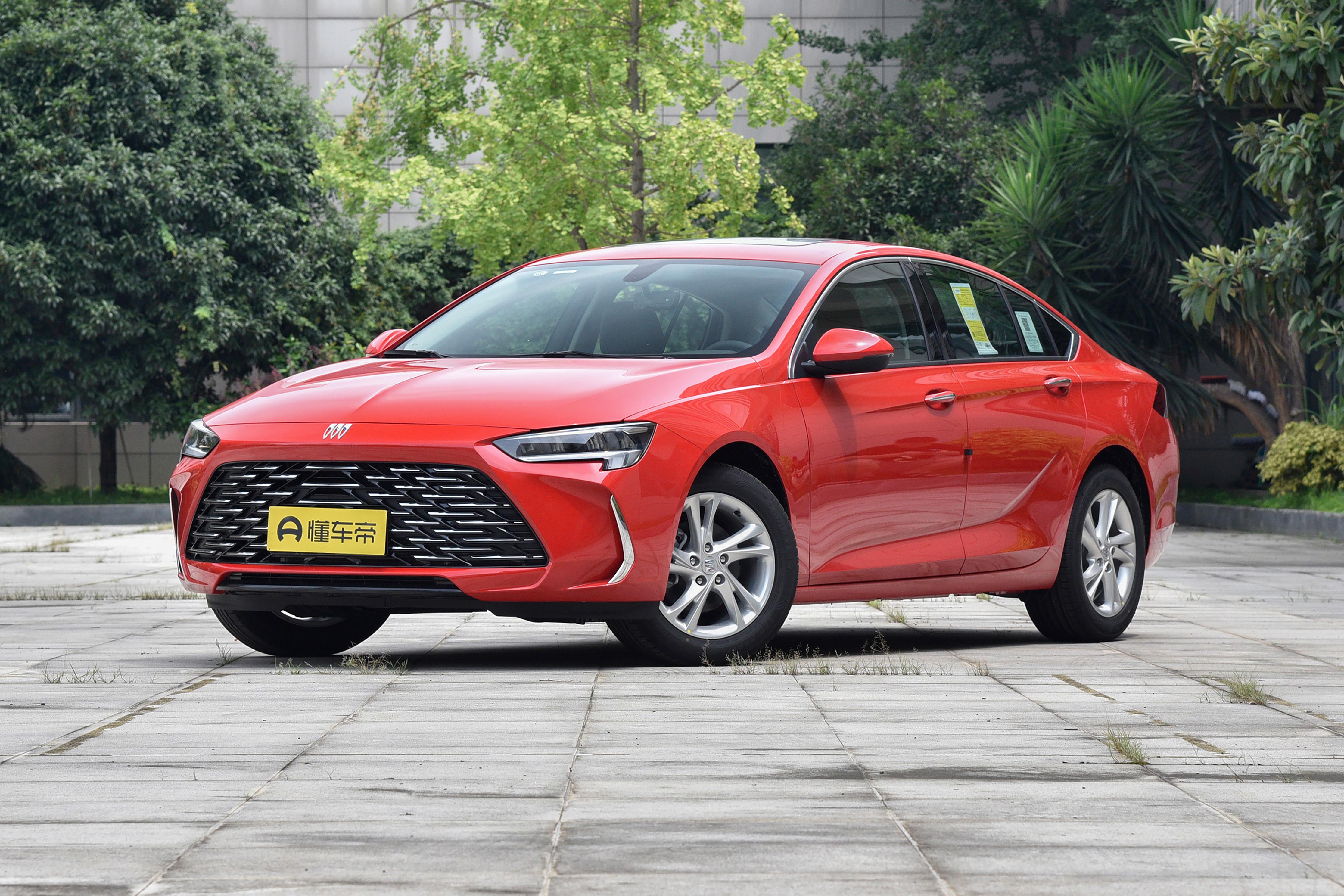 刚上市就降价五万,君威1.5t配9at和君越1.5t配cvt怎么选