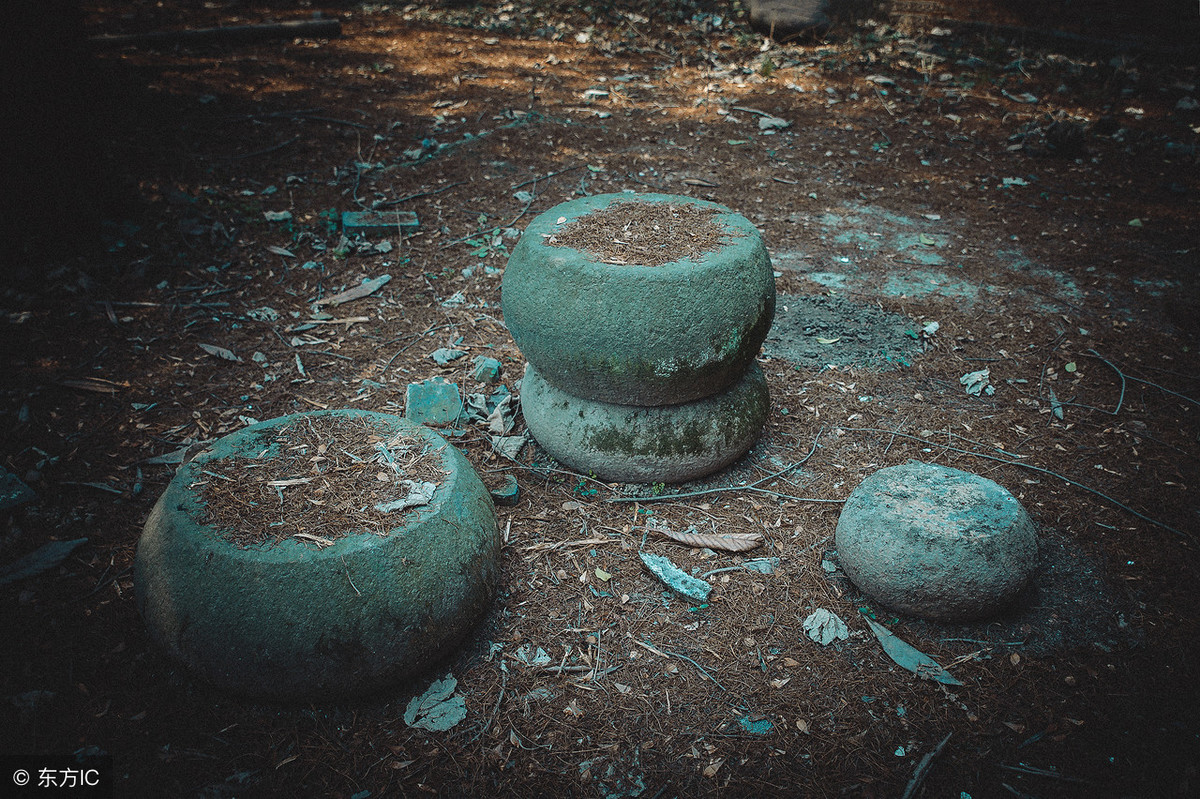 公孙瓒大战袁绍小说,小说董卓欲杀袁绍