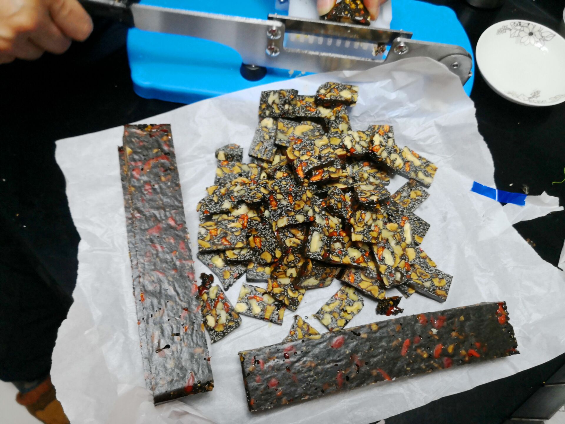 家庭自制阿胶糕,家用自制阿胶糕