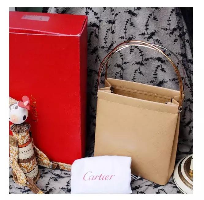 如何花2000块买到价值20000,如何花200买一些护肤品