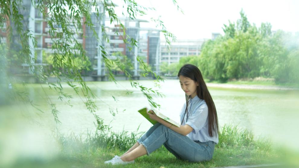 中原第一所现代大学:坐落于八朝古都,近60万人选择报考!