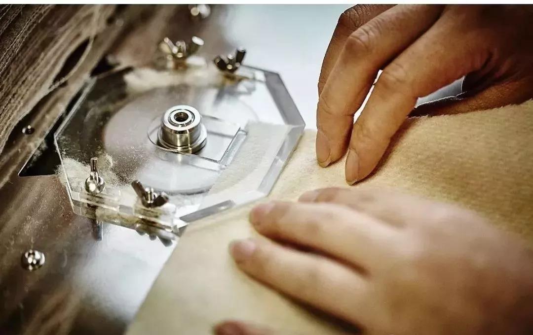 优雅、高级羊毛/绒大衣，怎么穿才更讲究？这些穿搭知识点很重要