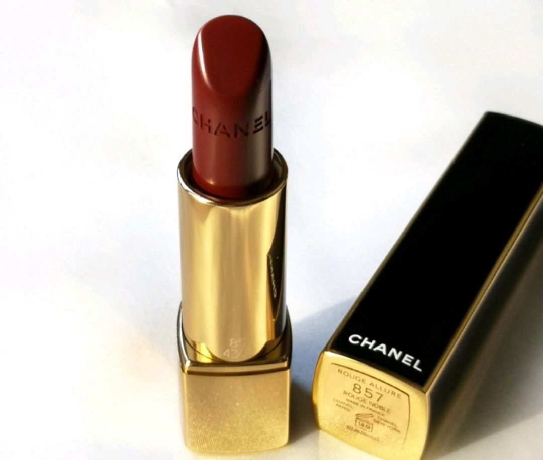 还在备战双11购物车？圣诞节彩妆限定也来抢你钱了