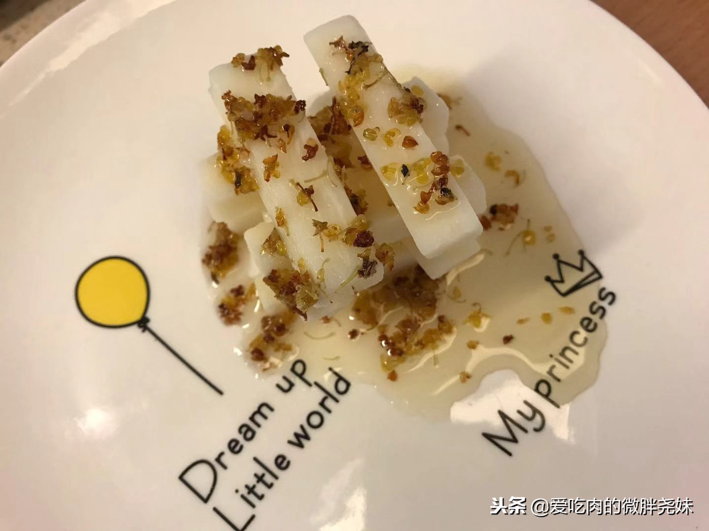 秋冬季，这道甜品女人要多吃，健脾润肺，通便美容，一看就会