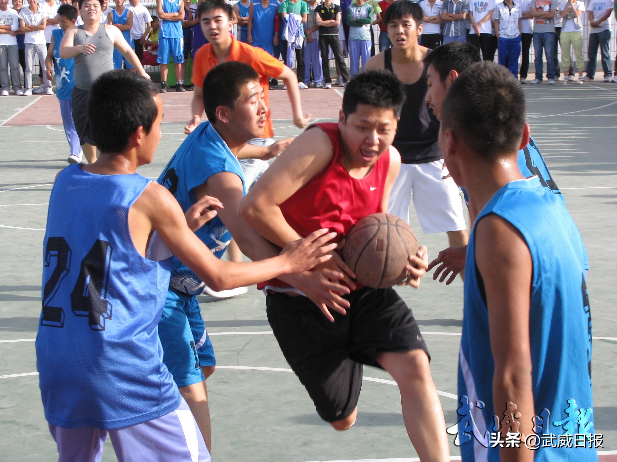 锐意进取开拓创新砥砺奋进,锐意进取砥砺前行奋力开启新征程