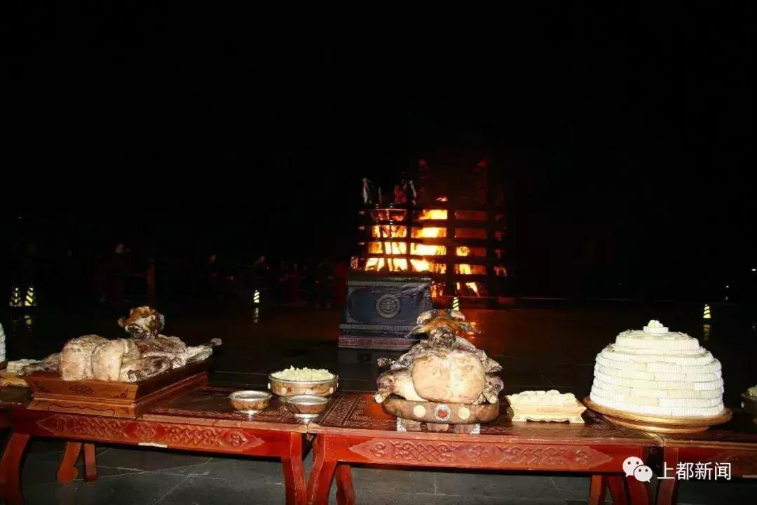 蒙古族小年祭火仪式,蒙古族祭火仪式一般几点开始
