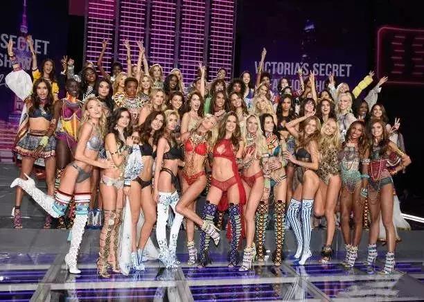 维密天使的内衣该怎么处理,维密天使黑色蕾丝内衣