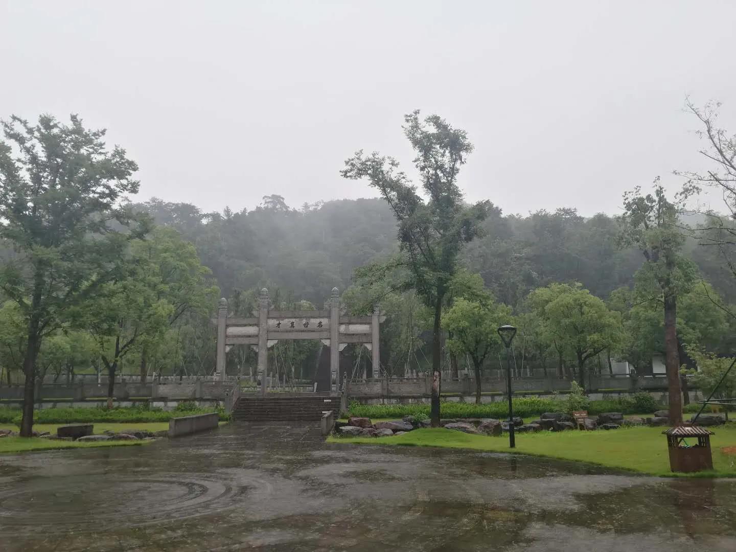 卧庐诗话@有趣的性灵总要相遇