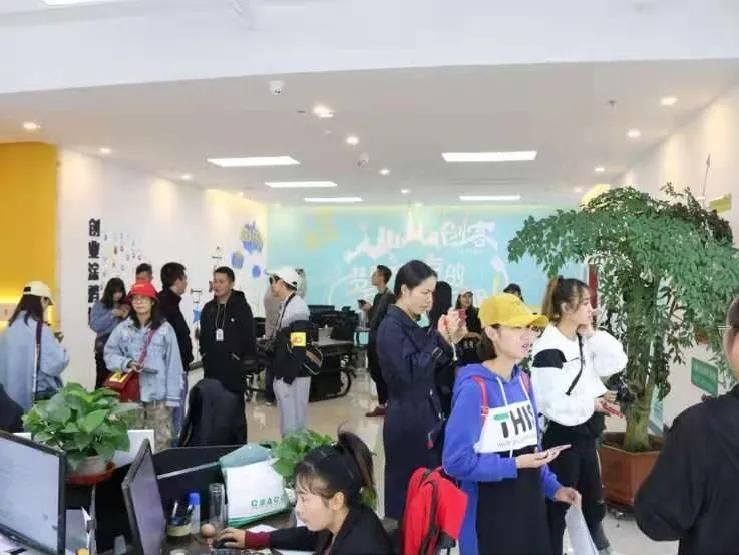 小微创业基地宣传片,创业成功人士的摇篮