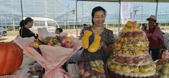 央媒集体点赞,央视新闻联播点赞9万亩小麦