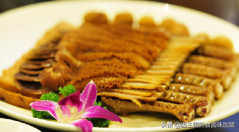 市场卖的熟食都有什么,市场有好几家一样的店