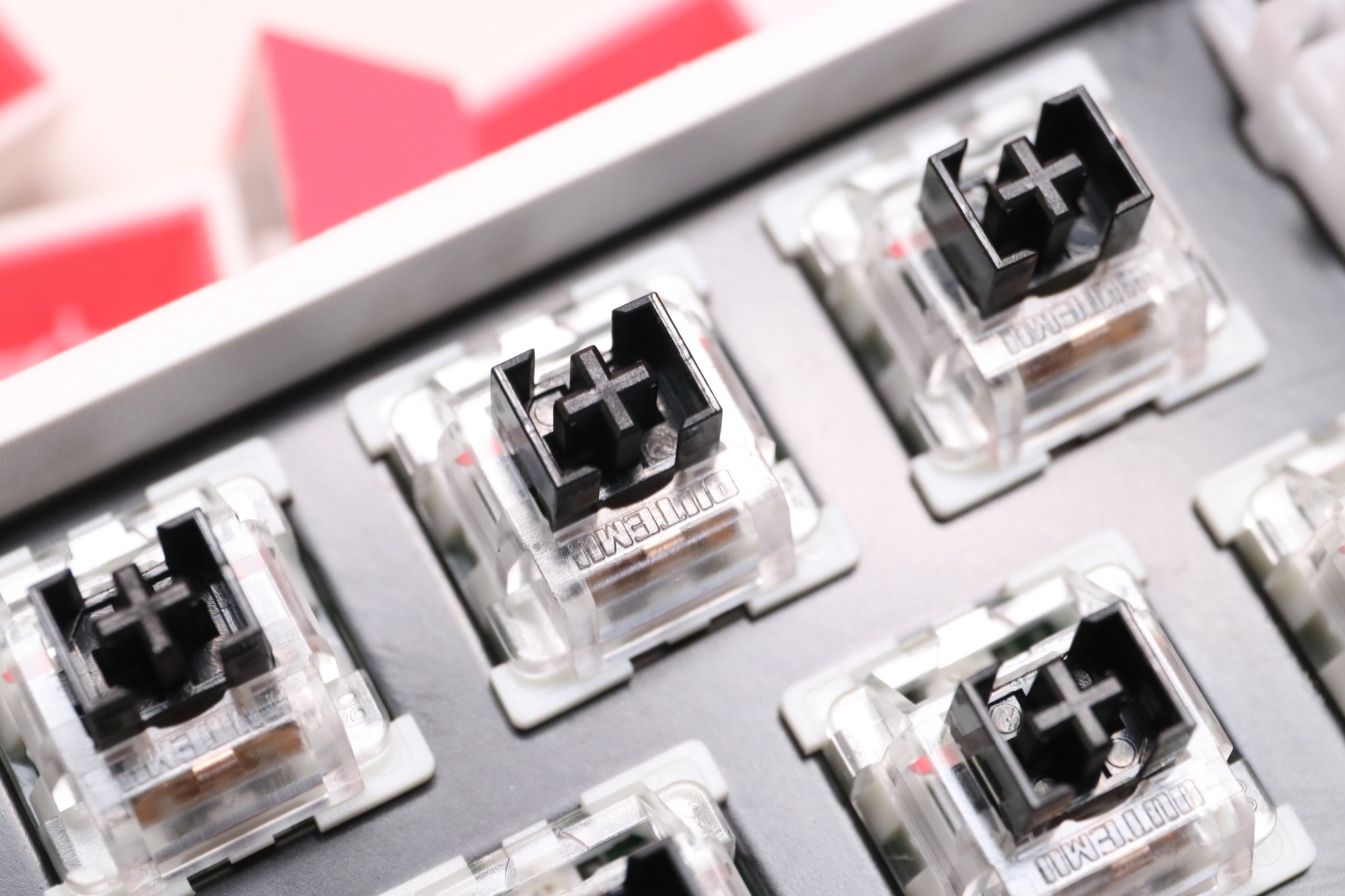 性价比超高的超薄无线键盘,性价比热插拔机械键盘推荐