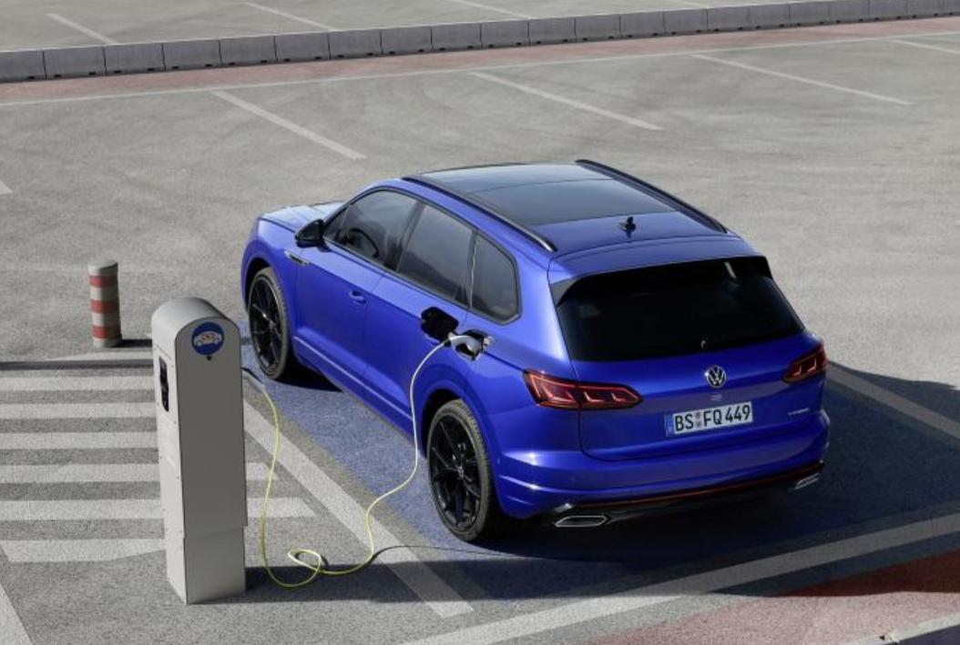 大众途锐r最新款图,就怕大众带字母