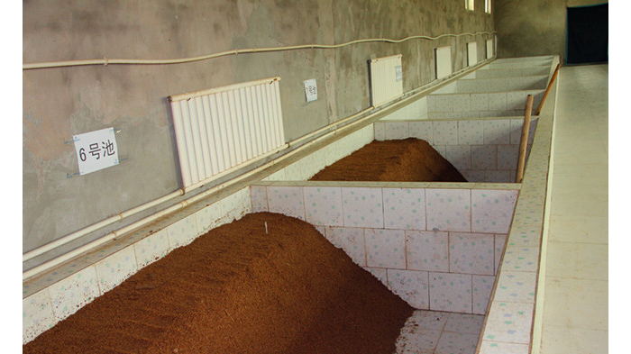 酿酒小作坊窖池怎么修,浓香型酿酒窖池制作视频