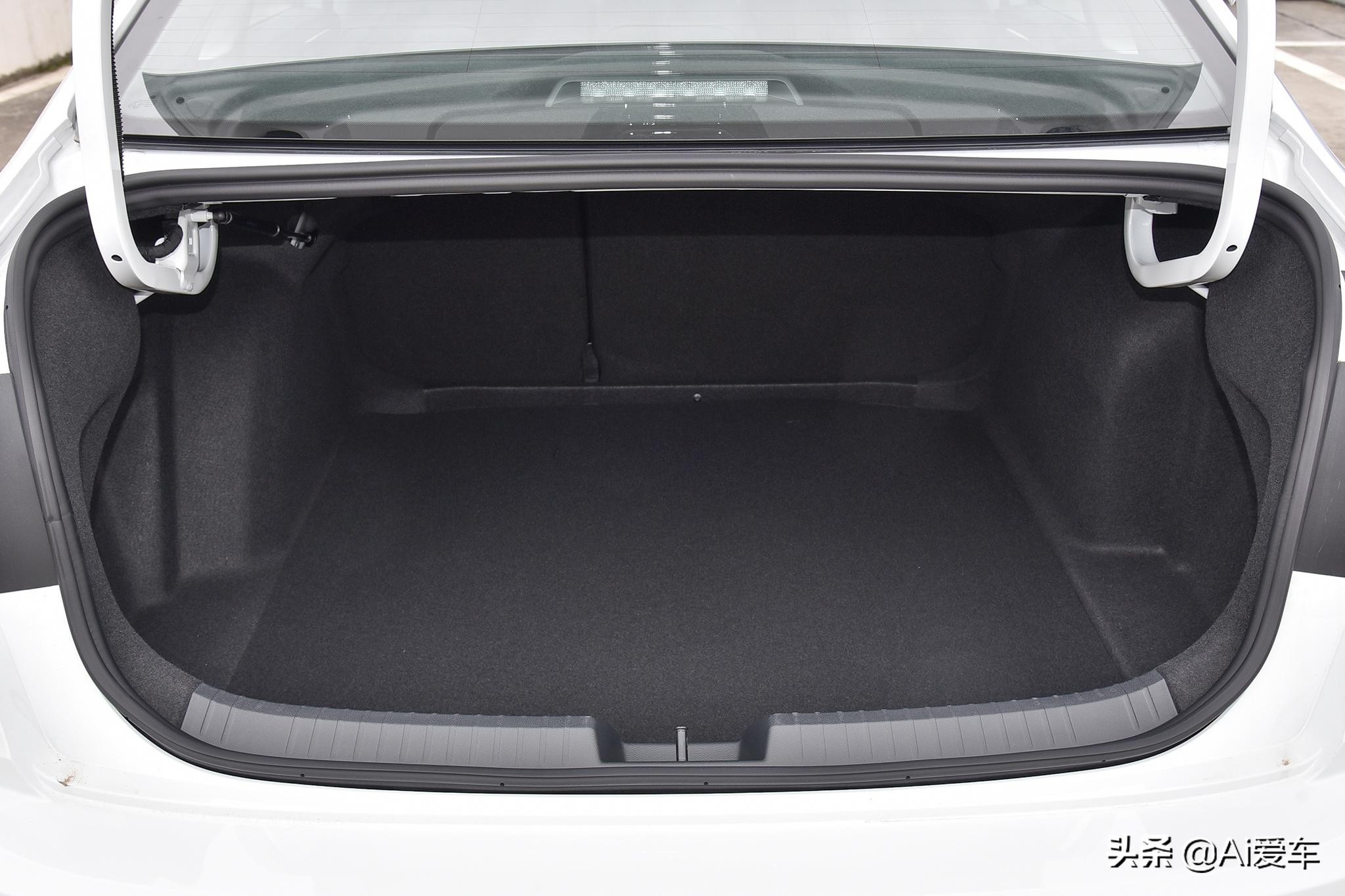 空间大省油性价比高的车10-15万suv,空间大点的家用合资轿车推荐