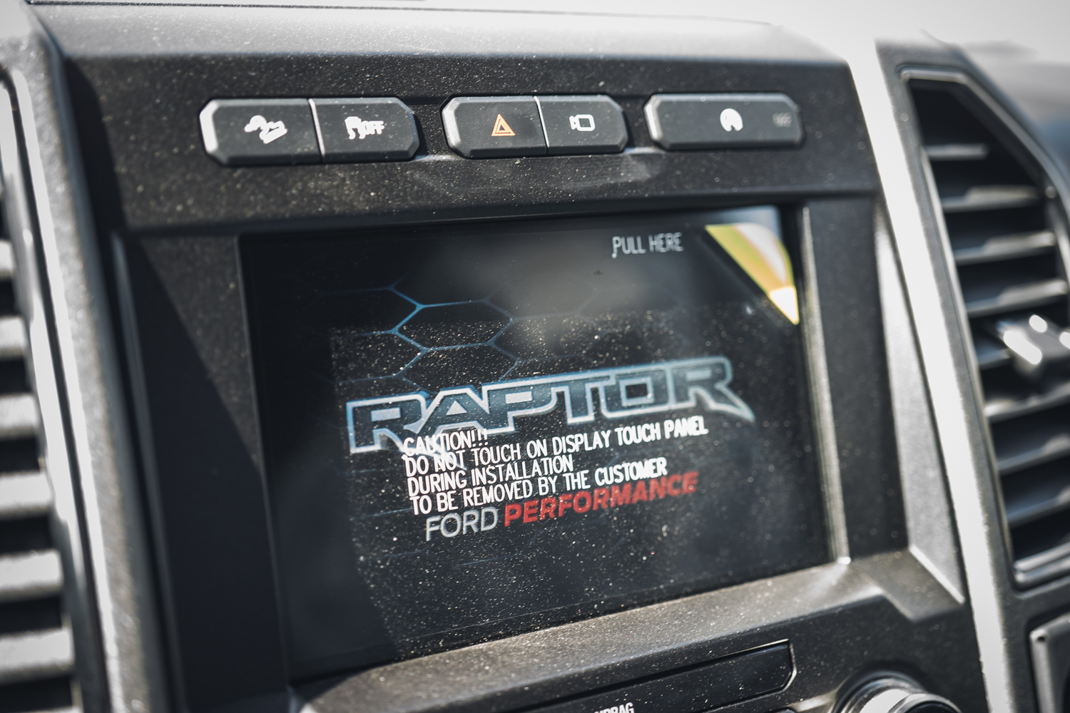 特斯拉cybertruck和福特f-150猛禽,福特猛禽f-150与小皮卡对比图