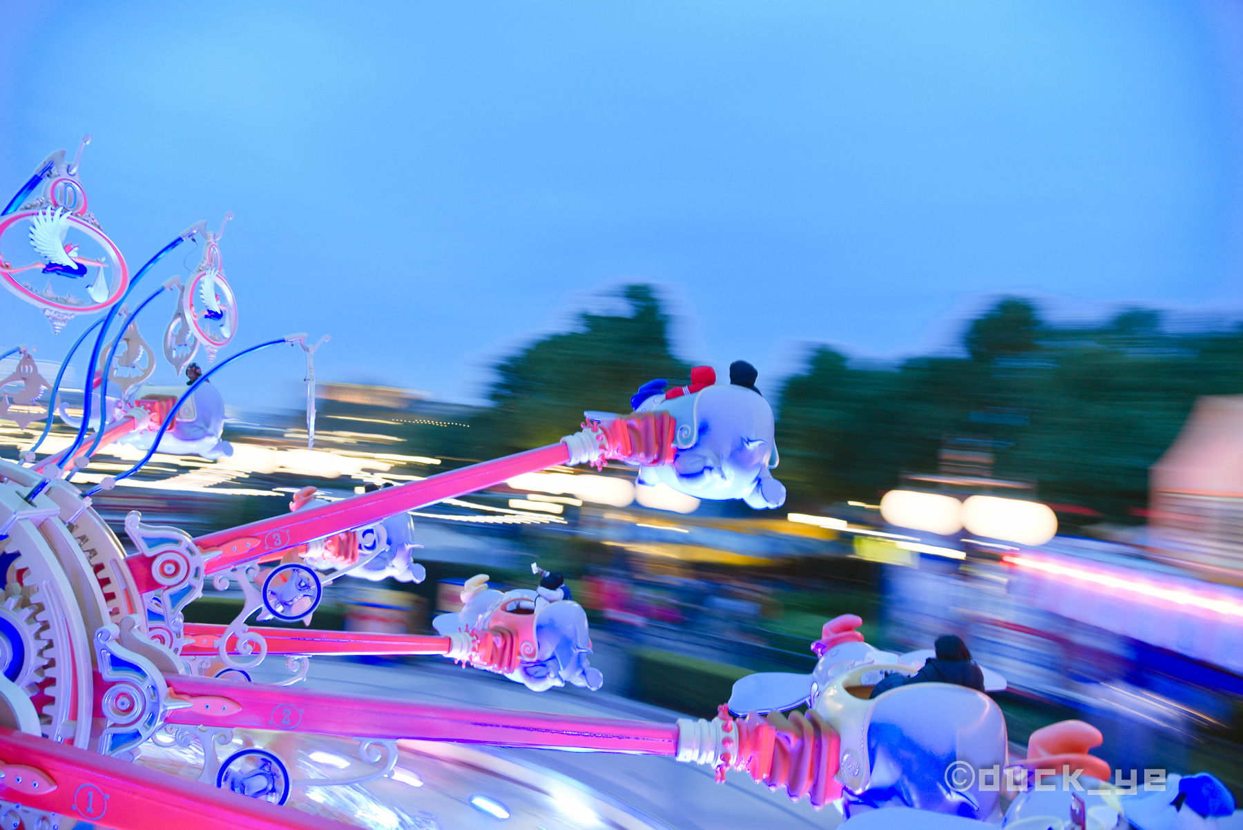 上海迪士尼两晚一天攻略,如何六日玩转上海迪士尼