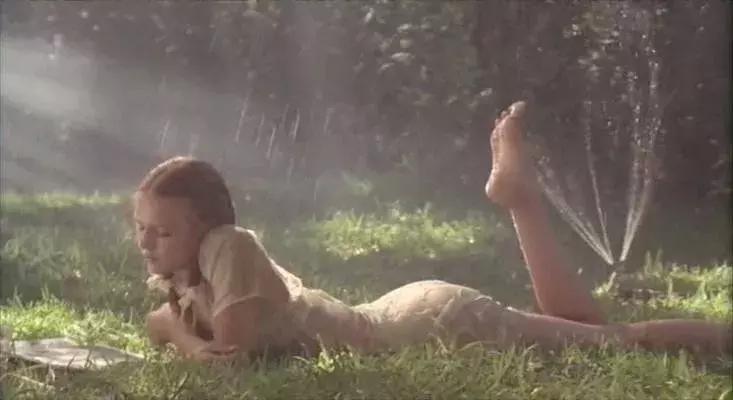 看见·Lo娘是什么?Lolita又是什么?如何与Lo娘友好相处?