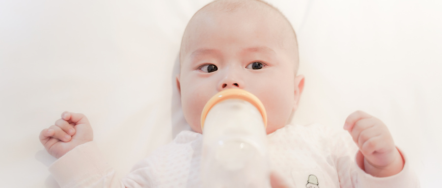 3-12岁成长奶粉会引起儿童早熟吗,4岁女童早熟和奶粉有关系吗