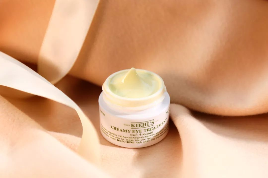 吴宣仪黑唇妆,吴宣仪被造型师吐槽