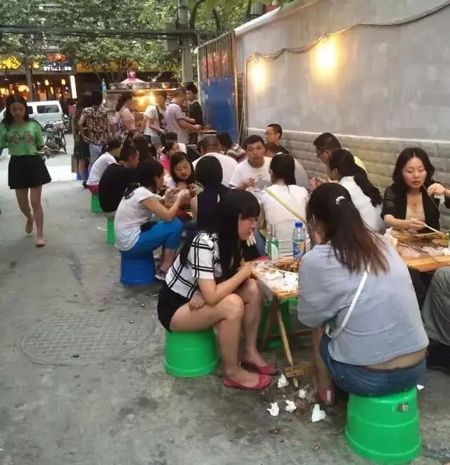 四川人离不开的火锅,四川人离不开的小吃