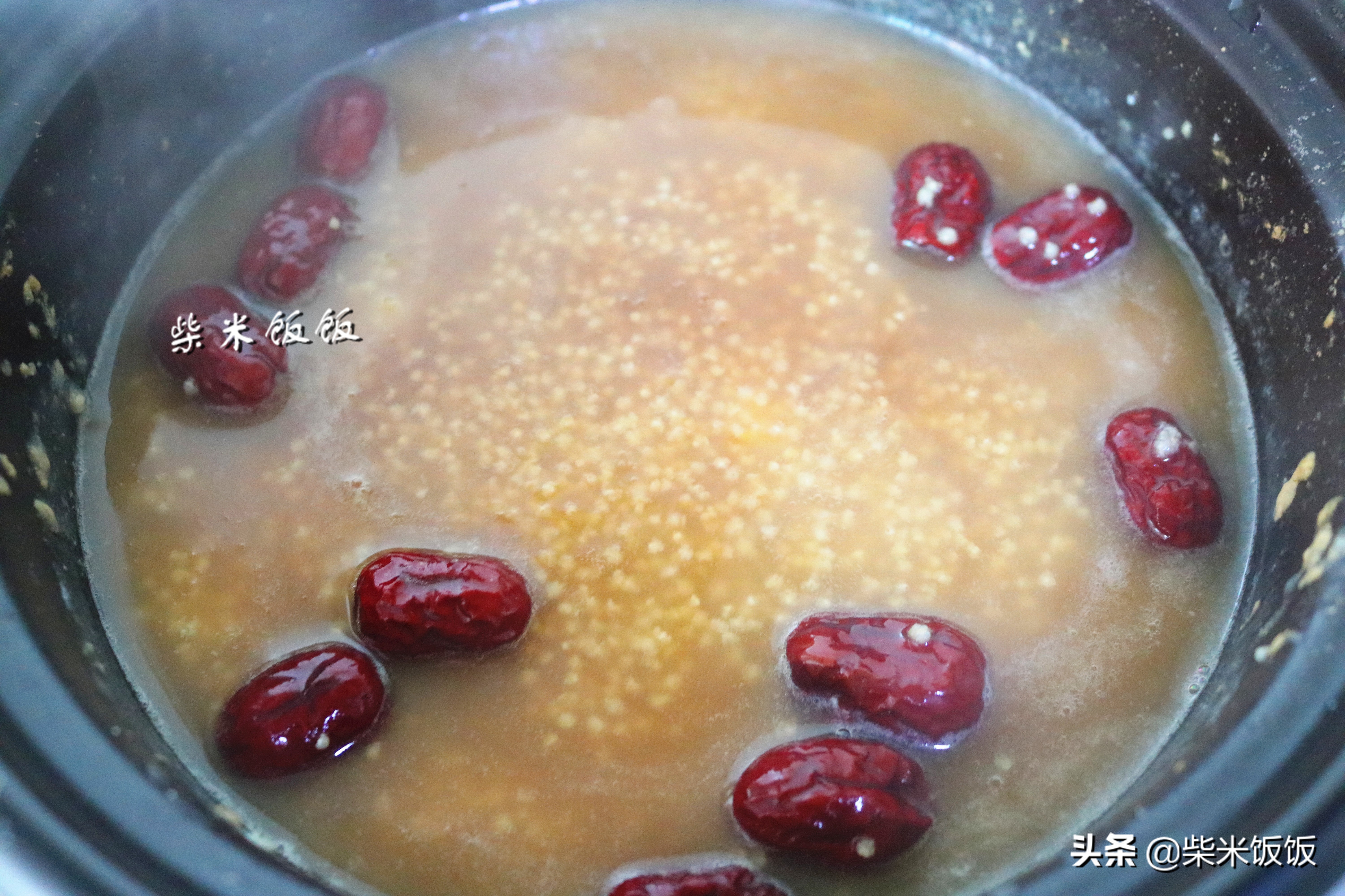 清水煮小米粥放什么,小米粥怎么煮才会更有营养