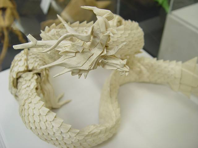 能飞100米的飞机纸飞机怎么折,高音速飞机折法