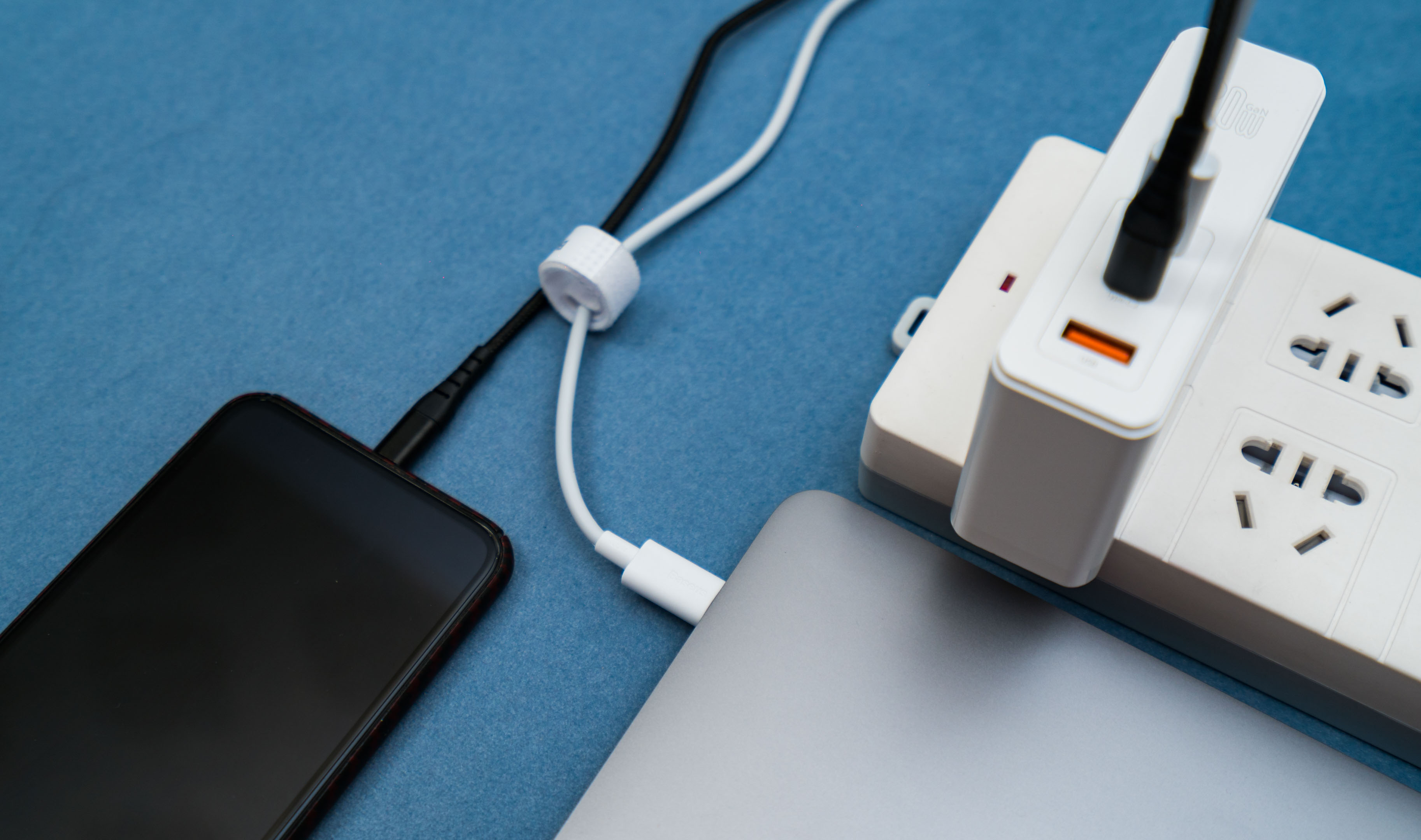 倍思65w氮化镓充macbookpro,倍思氮化镓100w充苹果电脑