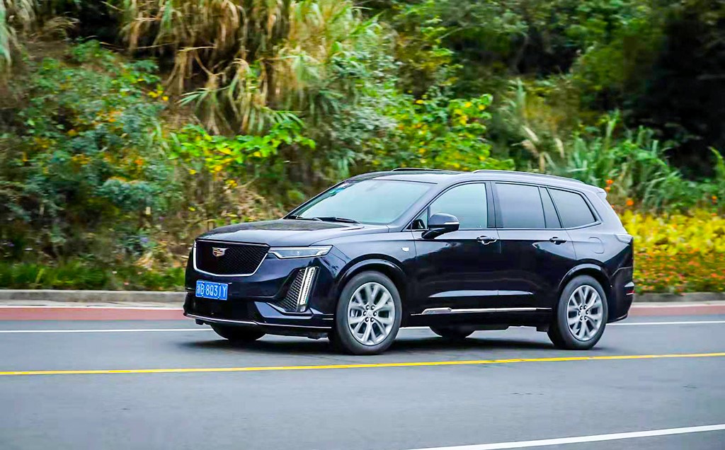 凯迪拉克大型suv车型试驾,244公里