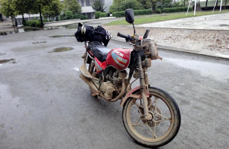 05年豪爵摩托钻豹,大长江豪爵钻豹