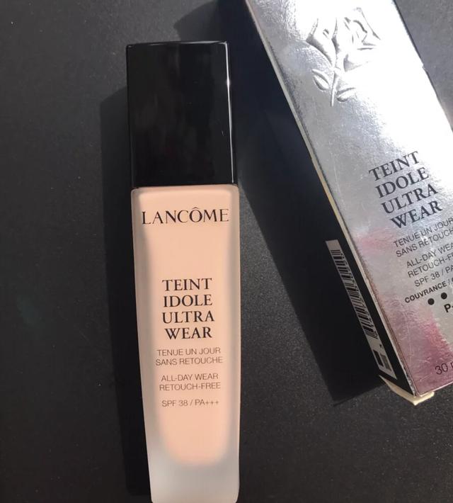 温和持久不脱妆的粉底液,夏季不脱妆持久粉底液